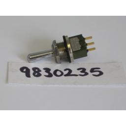 h983-0235-toggle-switch-736-p.jpg