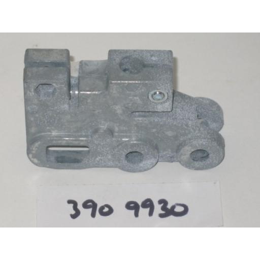 H3909930 Cross Control Rod To Valve Link